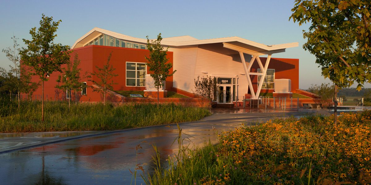 Front drive to entrance